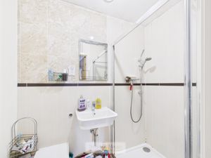 Photo 27- click for photo gallery